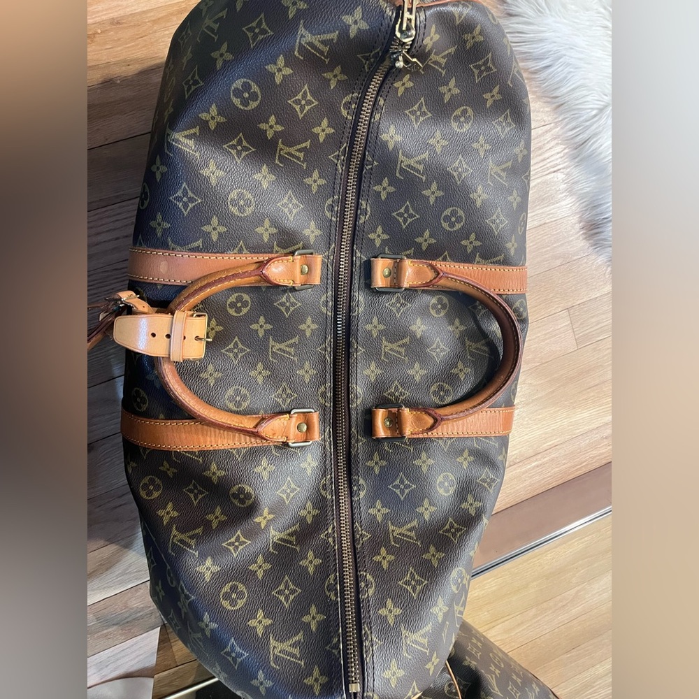 SOLD Louis Vuitton Monogram Keepall 55 With Strap, Name Tag and Poignee - Picture 9 of 17